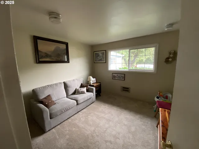 $699,900 | 23801 Northeast Muncton Drive, Yacolt, WA 98675