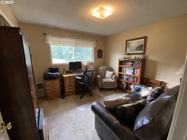 $699,900 | 23801 Northeast Muncton Drive, Yacolt, WA 98675