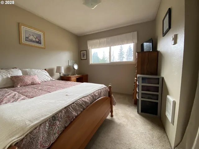 $699,900 | 23801 Northeast Muncton Drive, Yacolt, WA 98675