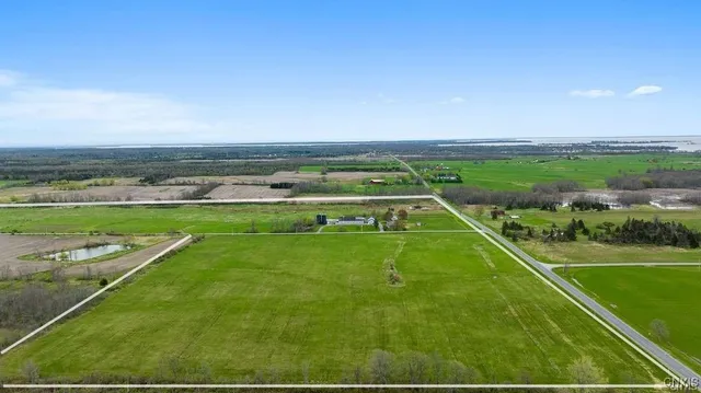 $1,200,000 | 2066 Deerlick Road, Cape Vincent, NY 13618