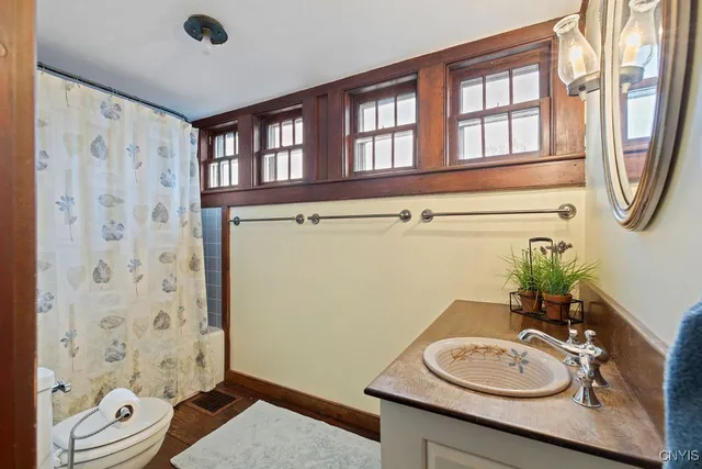 $1,200,000 | 2066 Deerlick Road, Cape Vincent, NY 13618