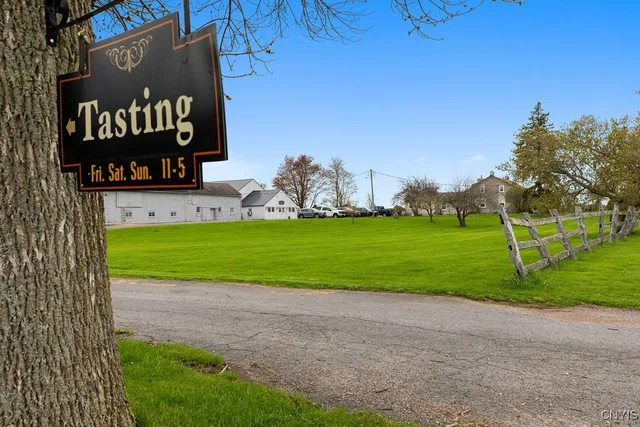 $1,200,000 | 2066 Deerlick Road, Cape Vincent, NY 13618