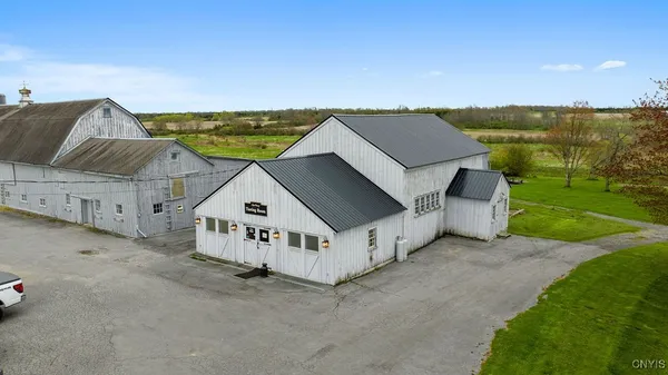$1,200,000 | 2066 Deerlick Road, Cape Vincent, NY 13618
