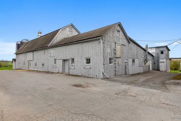 $1,200,000 | 2066 Deerlick Road, Cape Vincent, NY 13618