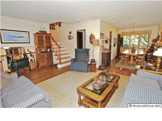 711 Beaver Dam Road Point Pleasant, NJ 08742 - Photo 5 of 9 Additional Photo