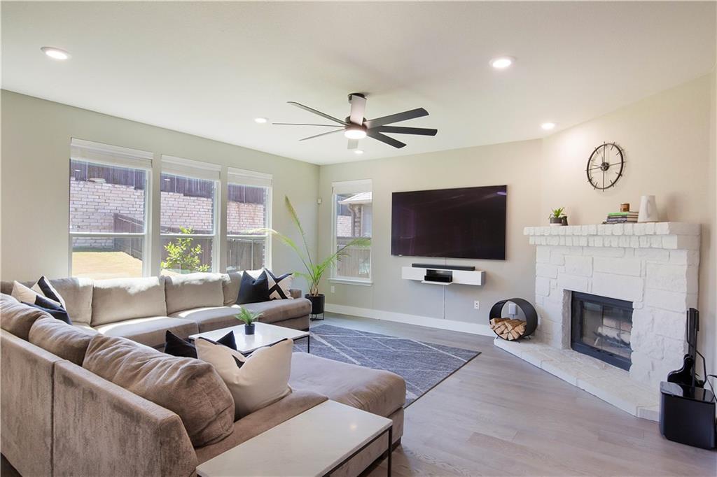 7413 Groundhog Way Austin, TX 78744 - Photo 13 of 40