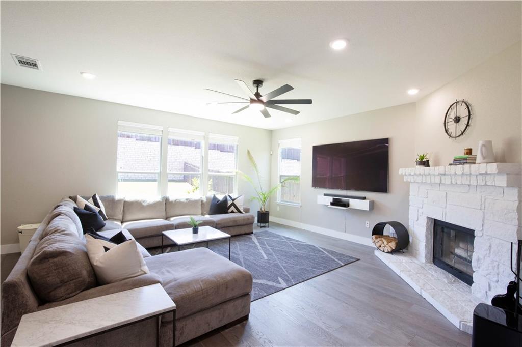 7413 Groundhog Way Austin, TX 78744 - Photo 15 of 40