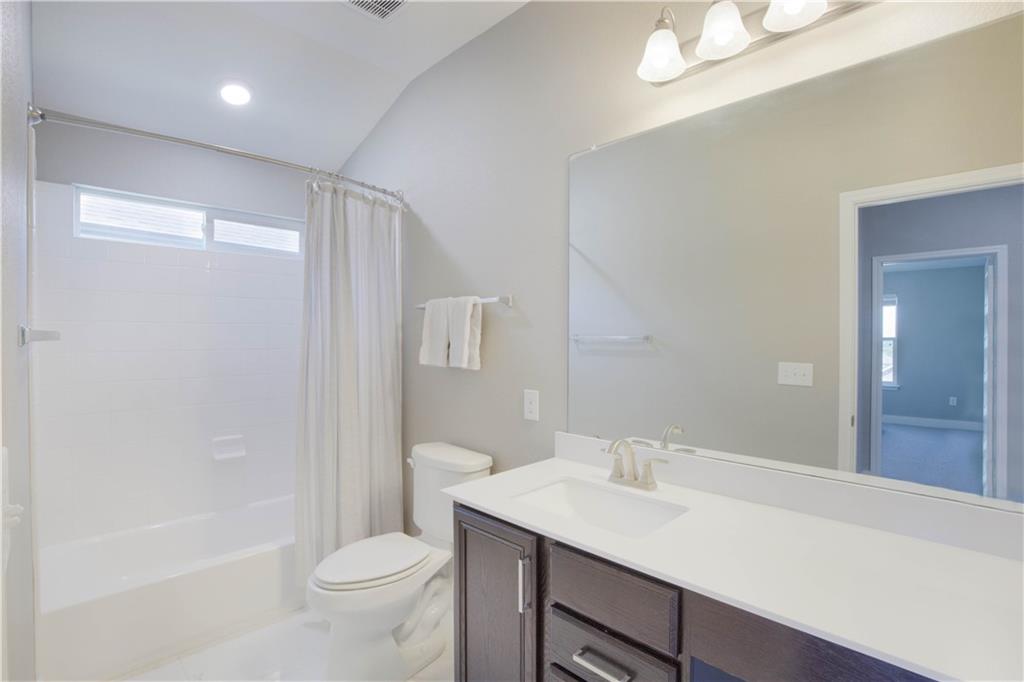 7413 Groundhog Way Austin, TX 78744 - Photo 29 of 40