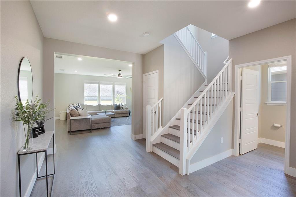 7413 Groundhog Way Austin, TX 78744 - Photo 9 of 40