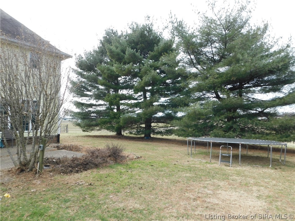 1706 East Lewellen Road Salem, IN 47167 - Photo 4 of 30