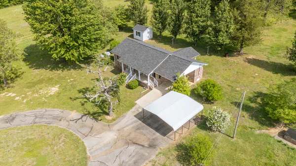 $199,900 | 1134 Billy Nance Highway, Waynesboro, TN 38485