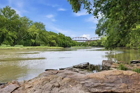 $399,000 | 103 Kamaiki Drive, Bastrop, TX 78602