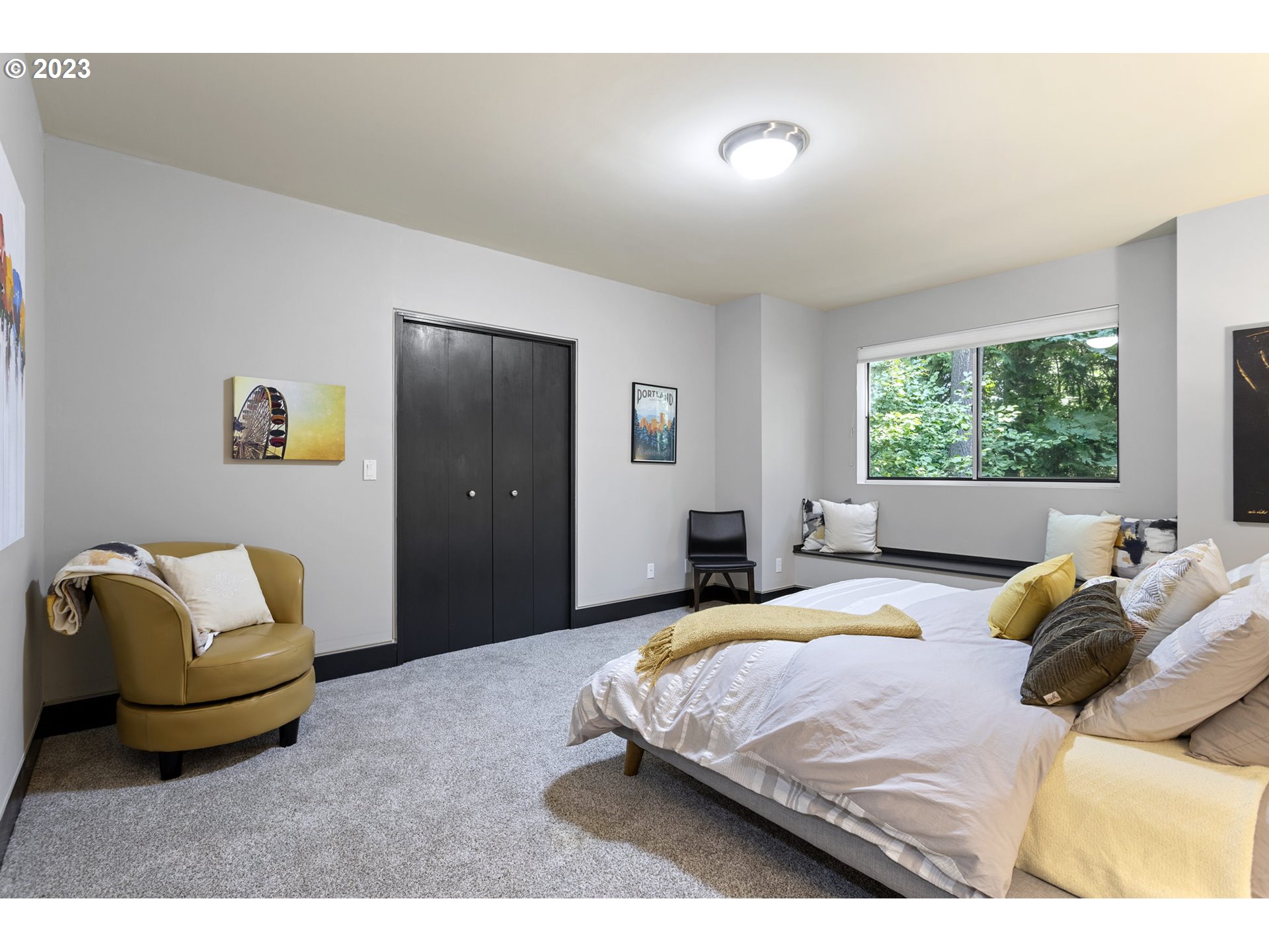 4729 Southwest Humphrey Park Road Portland, OR 97221 - Photo 19 of 30 Bedroom