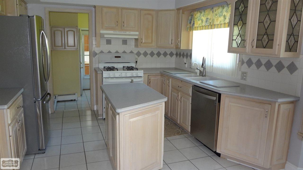 60543 Raintree Washington, MI 48094 - Photo 16 of 45