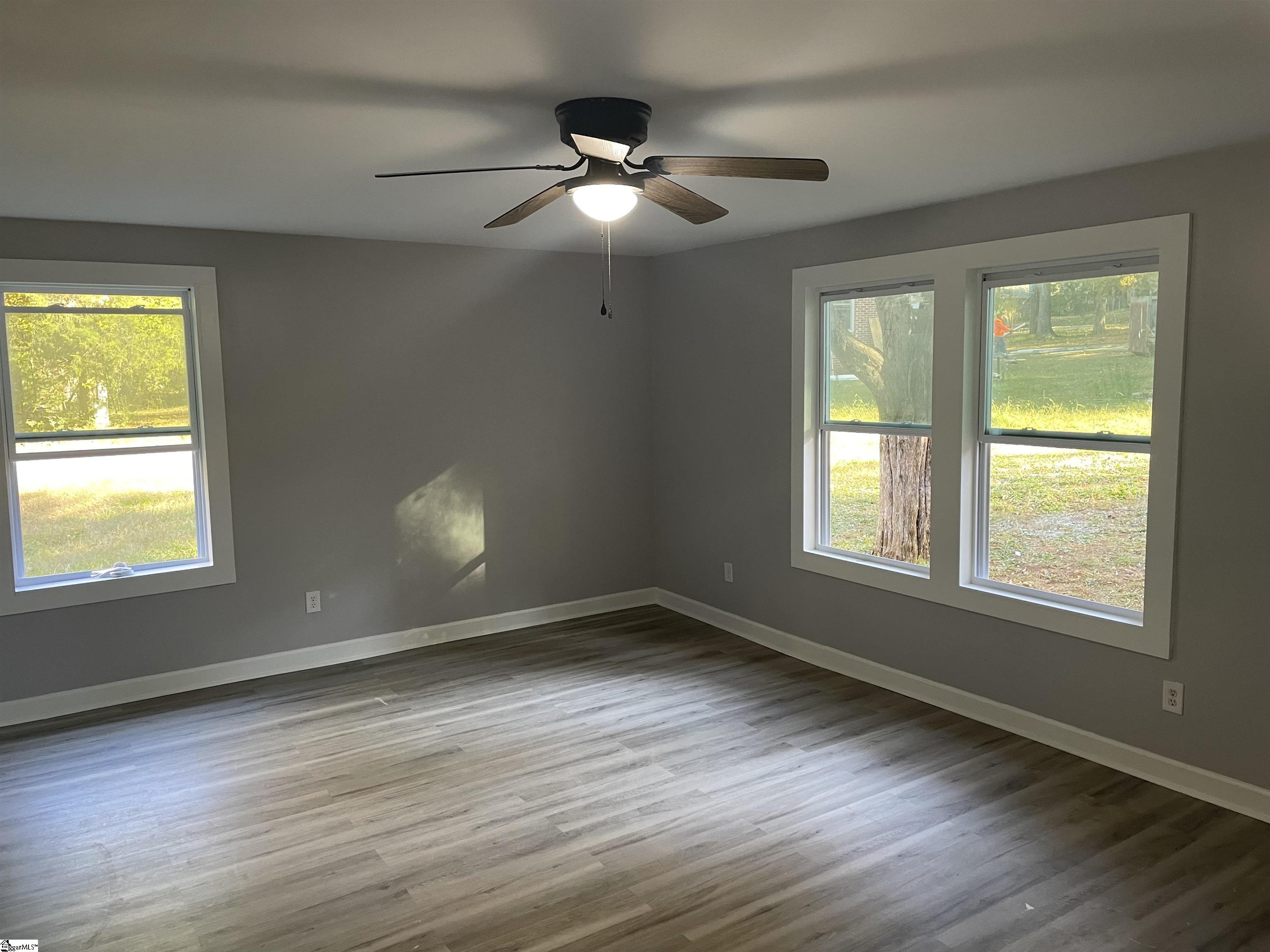 210 Washborn Avenue Pendleton, SC 29670 - Photo 7 of 9