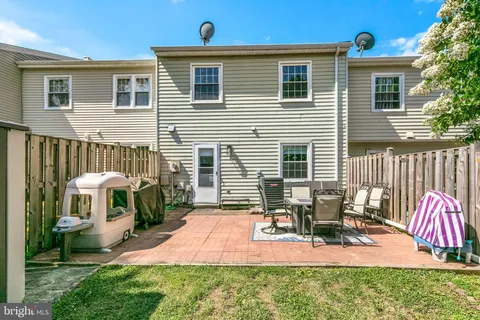 $575,000 | 6386 Patience Court, Alexandria, VA 22315