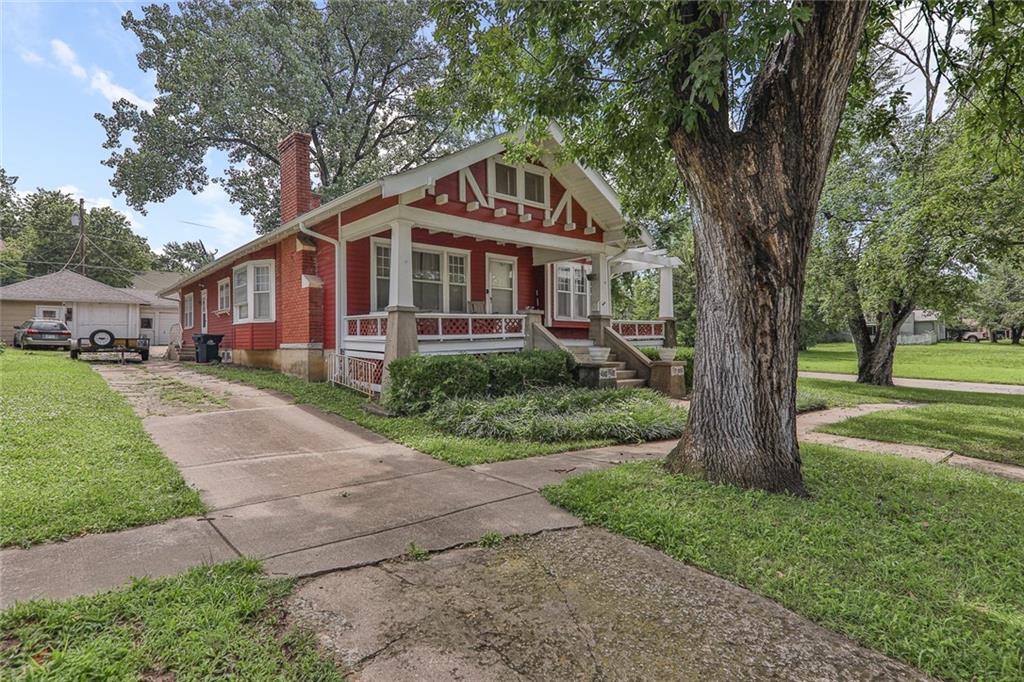 416 South 6th Street Independence, KS 67301 - Photo 1 of 34