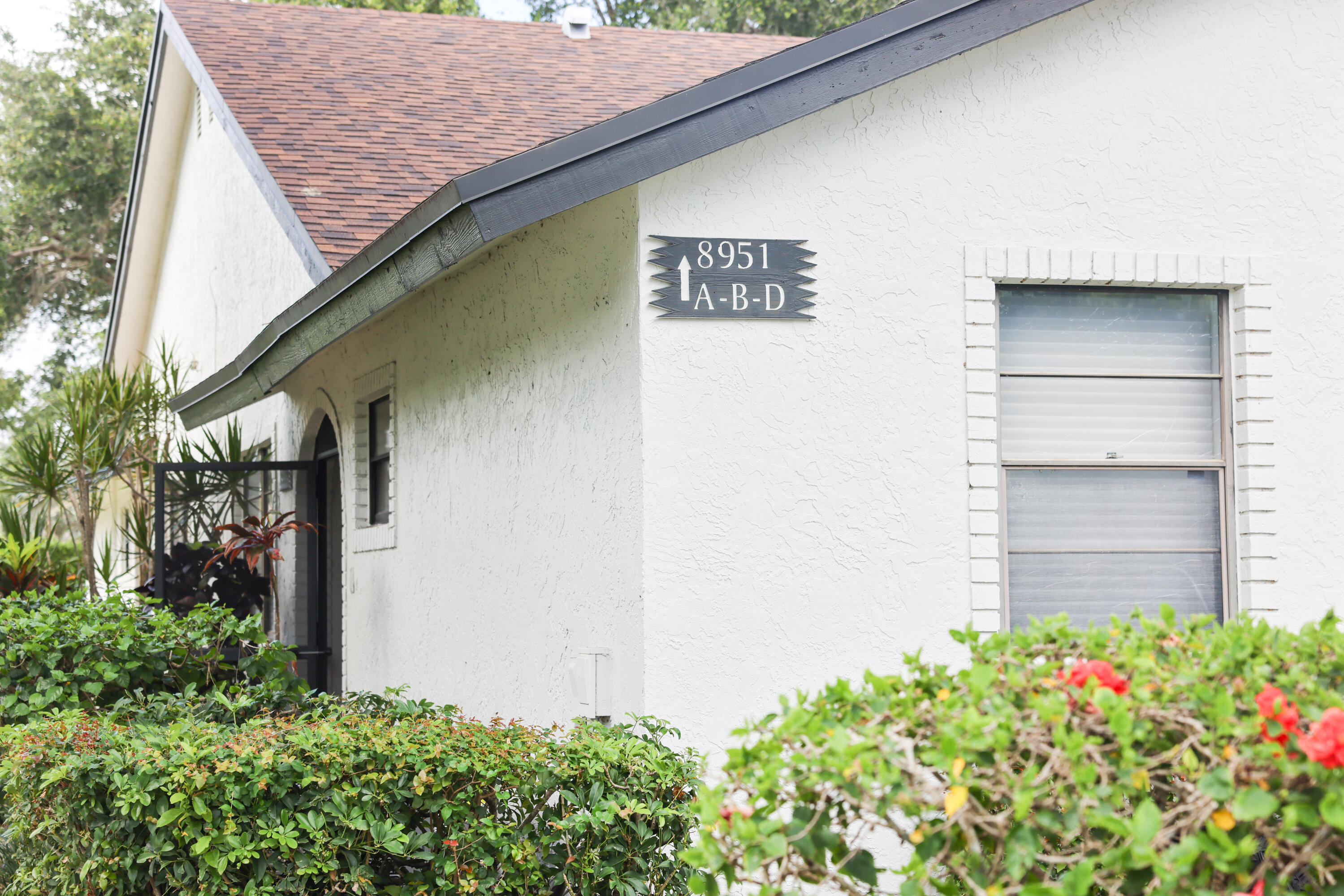 8951 Southwest 19th Street, Unit A Boca Raton, FL 33433 - Photo 3 of 26 IMG_7141
