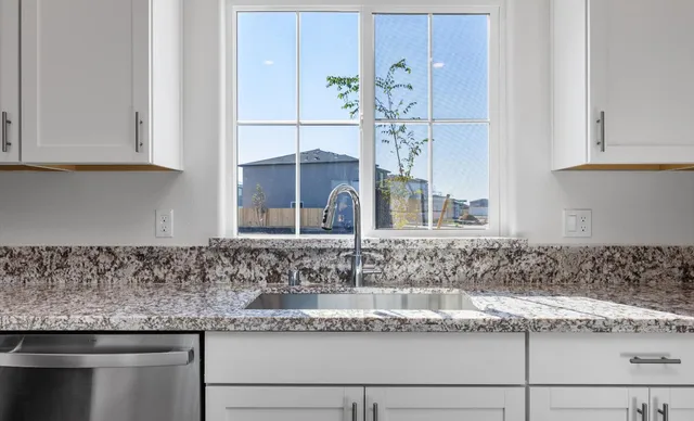 $489,990 | 1482 Clara Court, Fowler, CA 93625