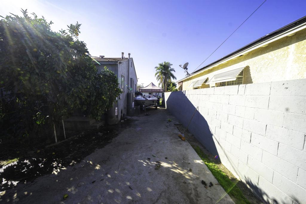7513 Pivot Street Downey, CA 90241 - Photo 10 of 11 a view of a pathway of a building