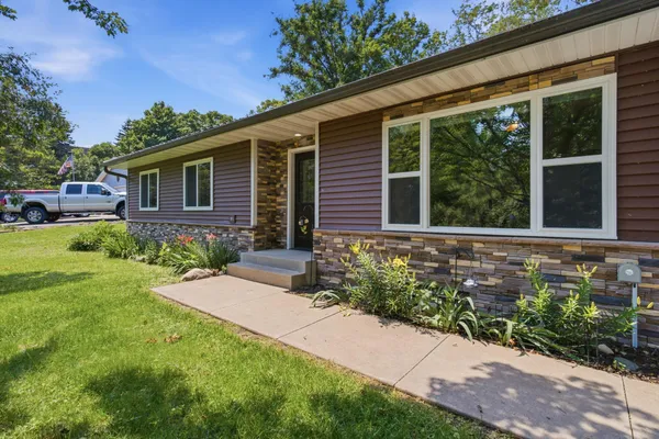 $329,000 | 22567 County State Aid Highway 14, Darwin, MN 55324