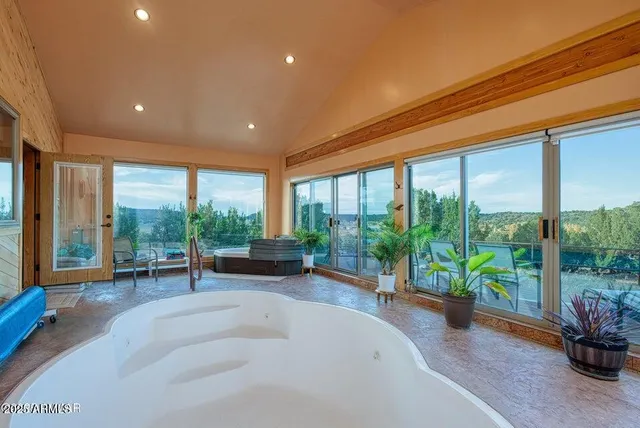 $1,895,000 | 2225 Highway 77, Show Low, AZ 85901