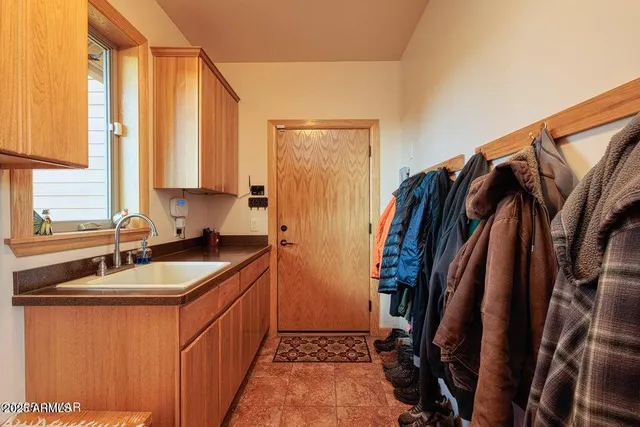 $1,895,000 | 2225 Highway 77, Show Low, AZ 85901