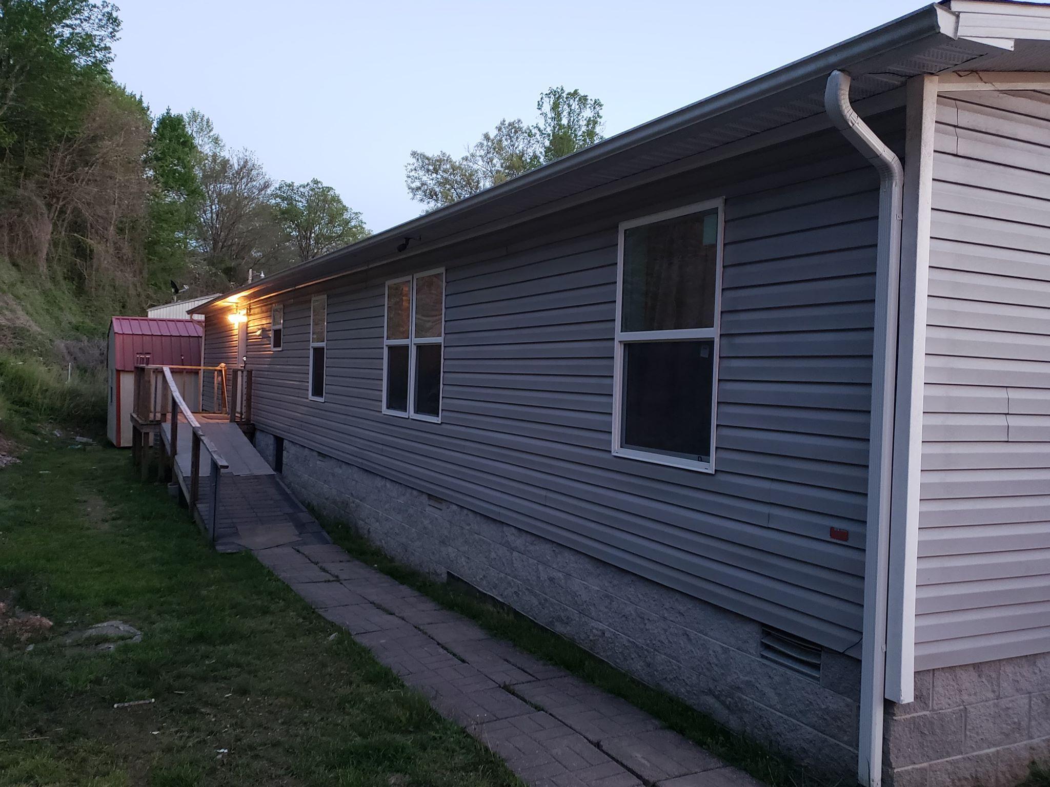 224 Hillside Road Oakdale, TN 37829 - Photo 2 of 7 Neal back