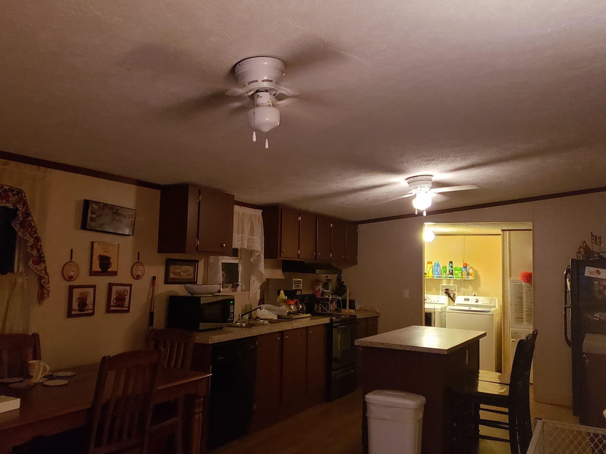 224 Hillside Road Oakdale, TN 37829 - Photo 5 of 7 Neal Kitchen