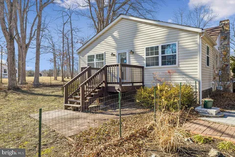 $375,000 | 18408 Indian Head Highway, Accokeek, MD 20607