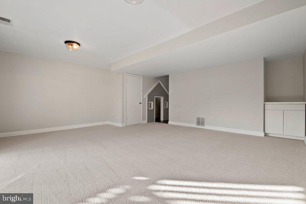 7472 Setting Sun Way Columbia, MD 21046 - Photo 35 of 40 a view of empty room