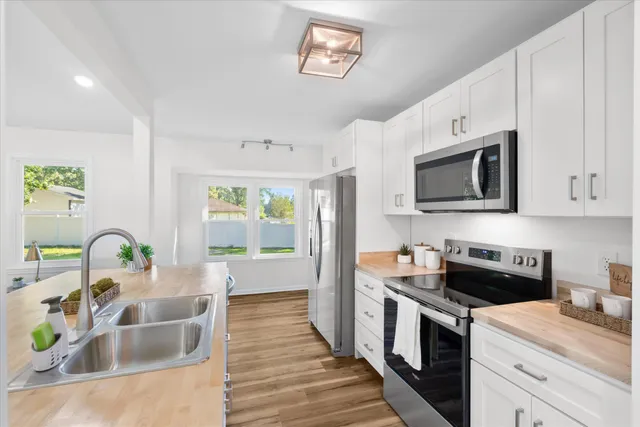 $325,500 | 30 Oak Grove Road, Goose Creek, SC 29445