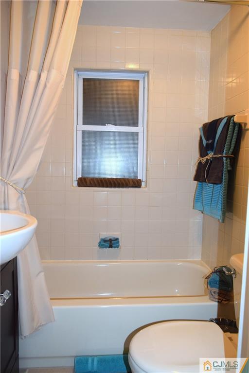 697 Old Post Road Edison, NJ 08817 - Photo 12 of 24 Gallery Image 12