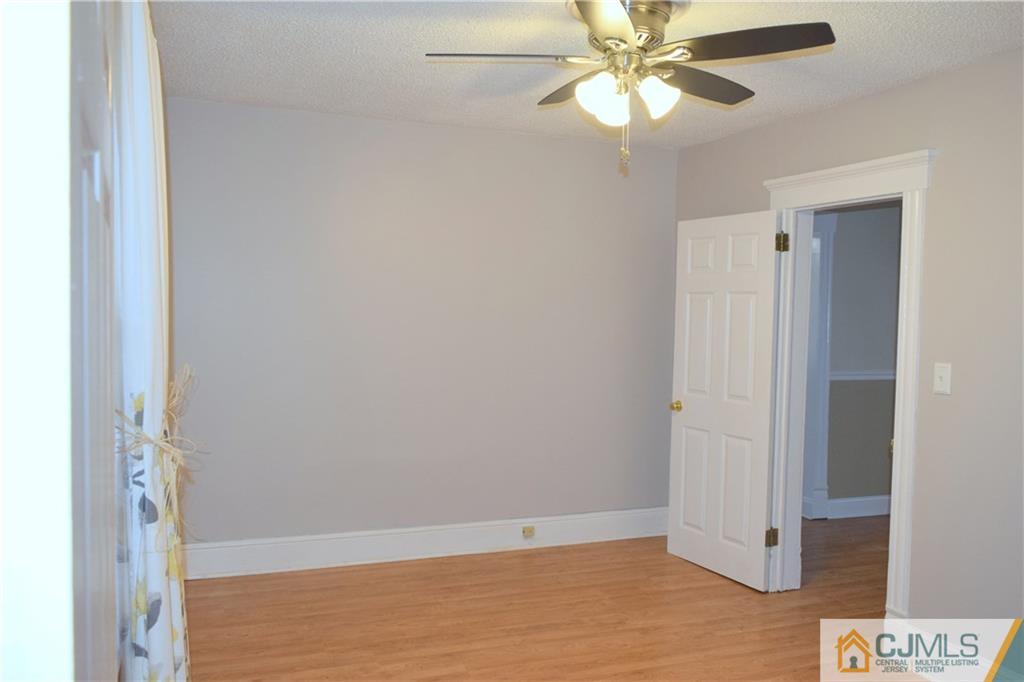 697 Old Post Road Edison, NJ 08817 - Photo 16 of 24 Gallery Image 16