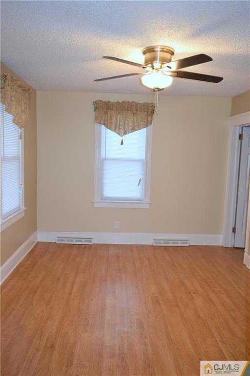697 Old Post Road Edison, NJ 08817 - Photo 20 of 24 Gallery Image 20