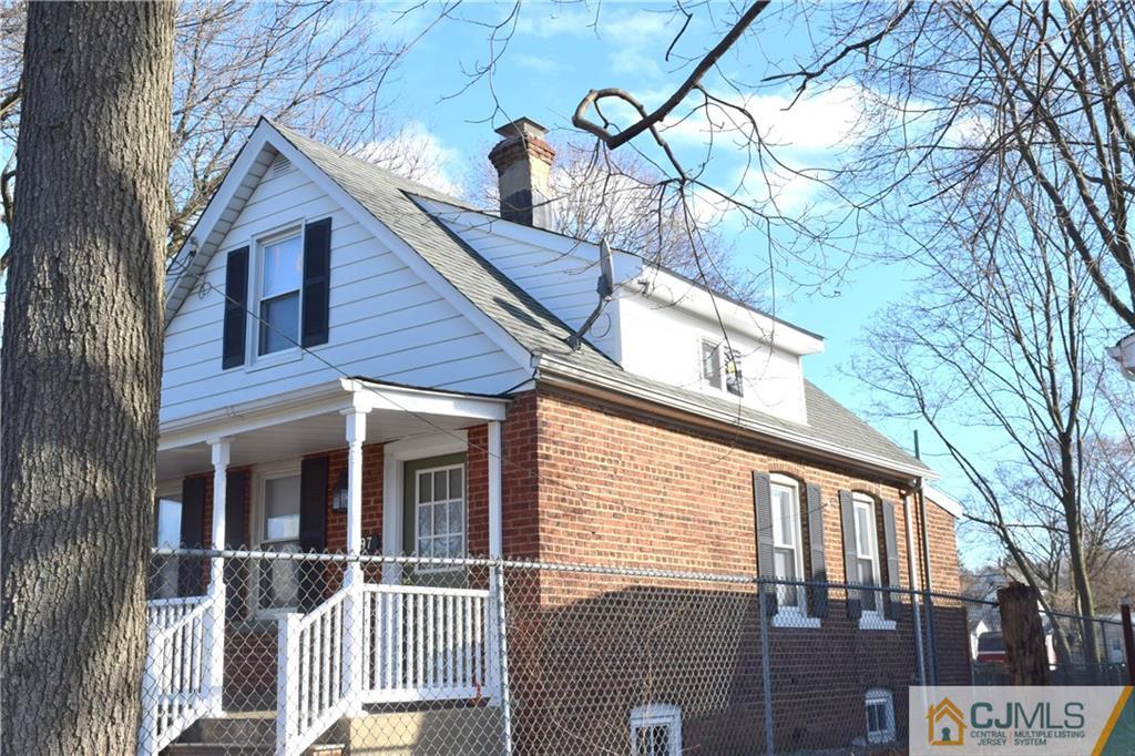 697 Old Post Road Edison, NJ 08817 - Photo 5 of 24 Gallery Image 5
