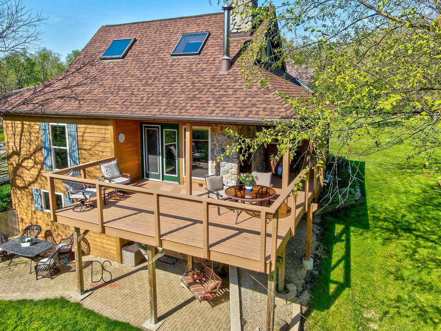 1985 North 3189th Road Ottawa, IL 61350 - Photo 7 of 30 a view of house with yard outdoor seating and entertaining space