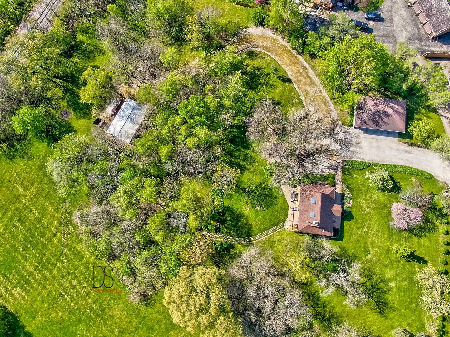 1985 North 3189th Road Ottawa, IL 61350 - Photo 10 of 30 a bird view of building