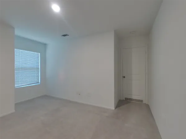 $1,559 | 17527 Grand Fir Lane, New Caney, TX 77357