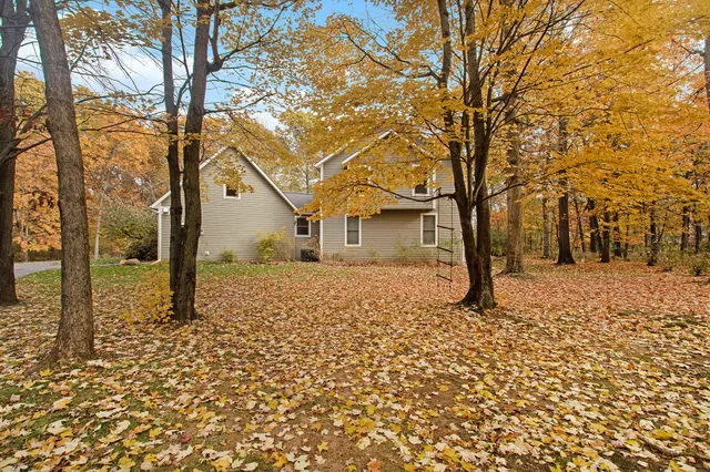 $699,900 | 3464 Jeffrey Spur, Hamilton, MI 49419