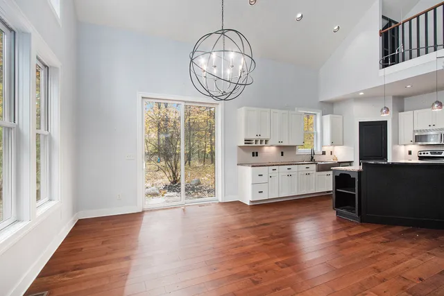 $699,900 | 3464 Jeffrey Spur, Hamilton, MI 49419