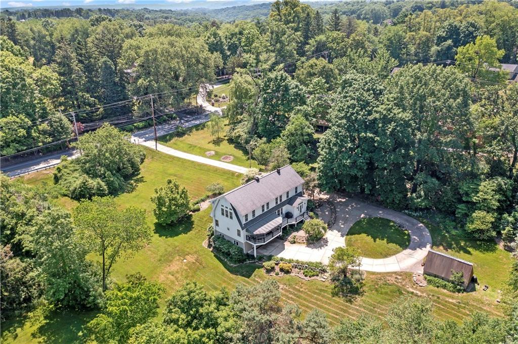 566 Dorseyville Road Pittsburgh, PA 15238 - Photo 47 of 48 a view of a swimming pool with sitting area