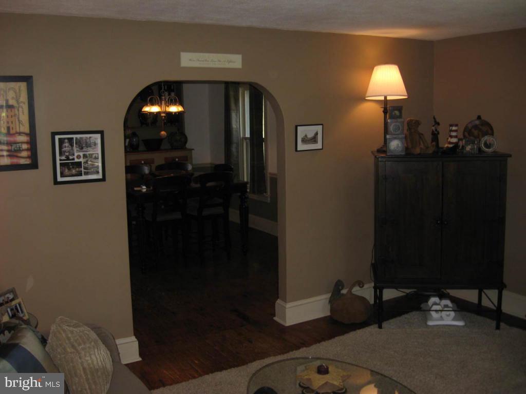 22 South Spruce Street Lititz, PA 17543 - Photo 5 of 16