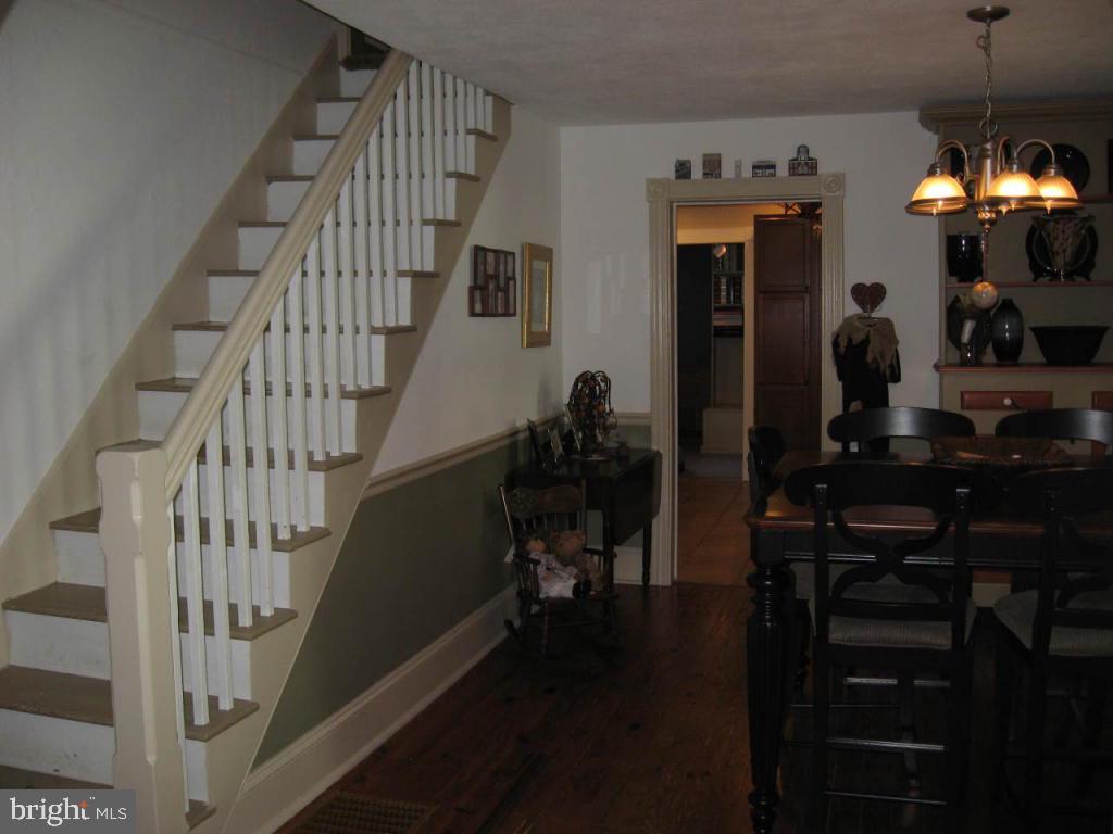 22 South Spruce Street Lititz, PA 17543 - Photo 7 of 16