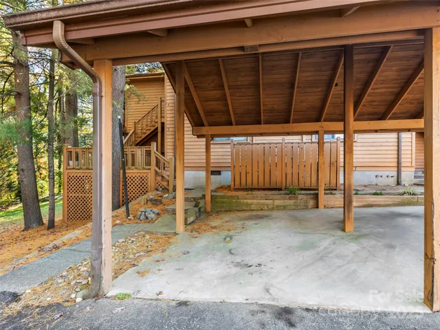a view of a yard with furniture