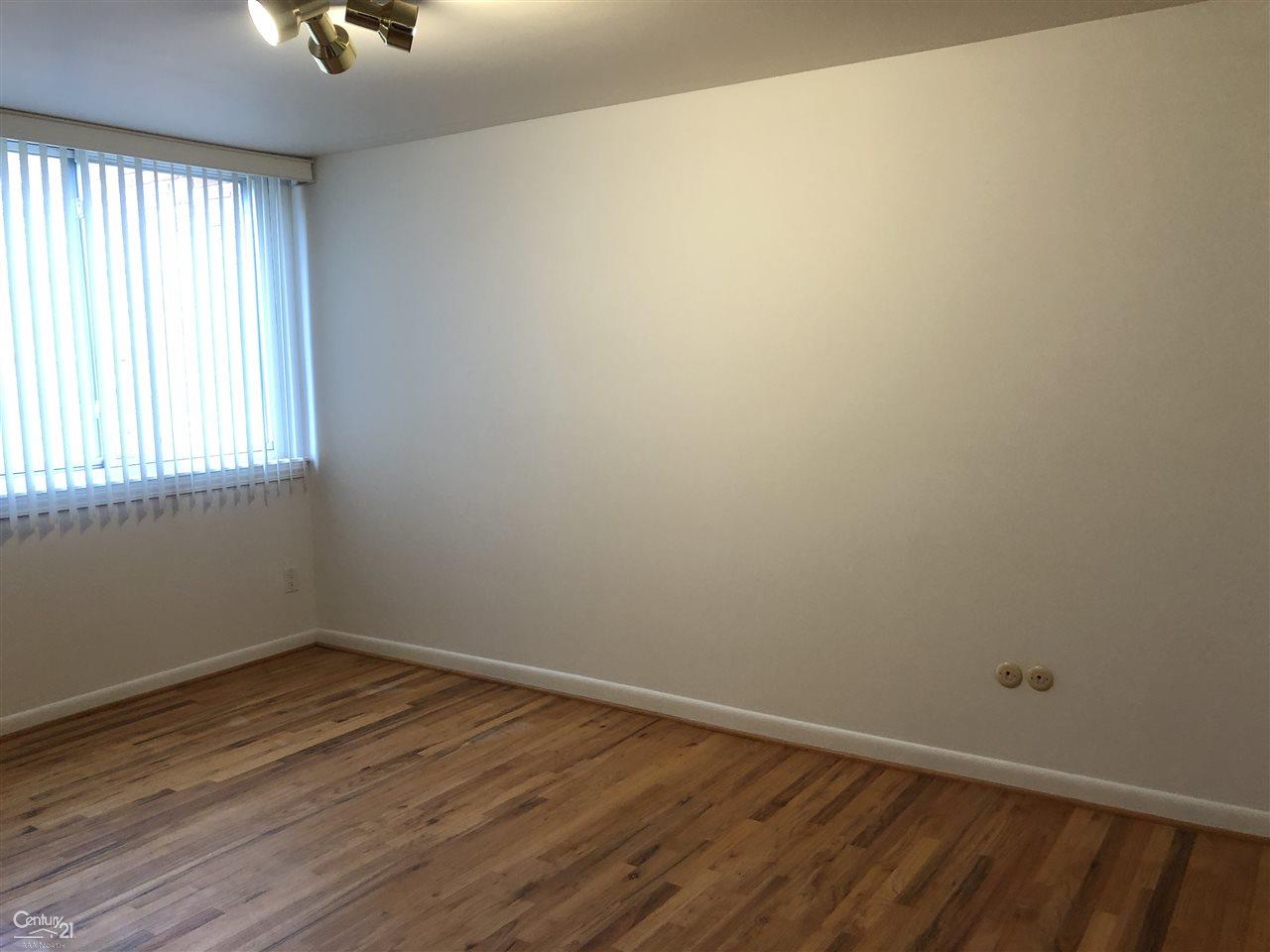 4047 West Maple Road Bloomfield Hills, MI 48301 - Photo 26 of 35