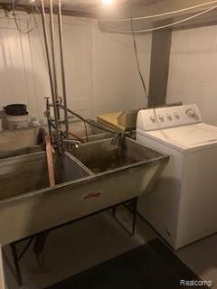 19936-38 Stratford Road Detroit, MI 48221 - Photo 12 of 14 STRATFORD LAUNDRY.jpg