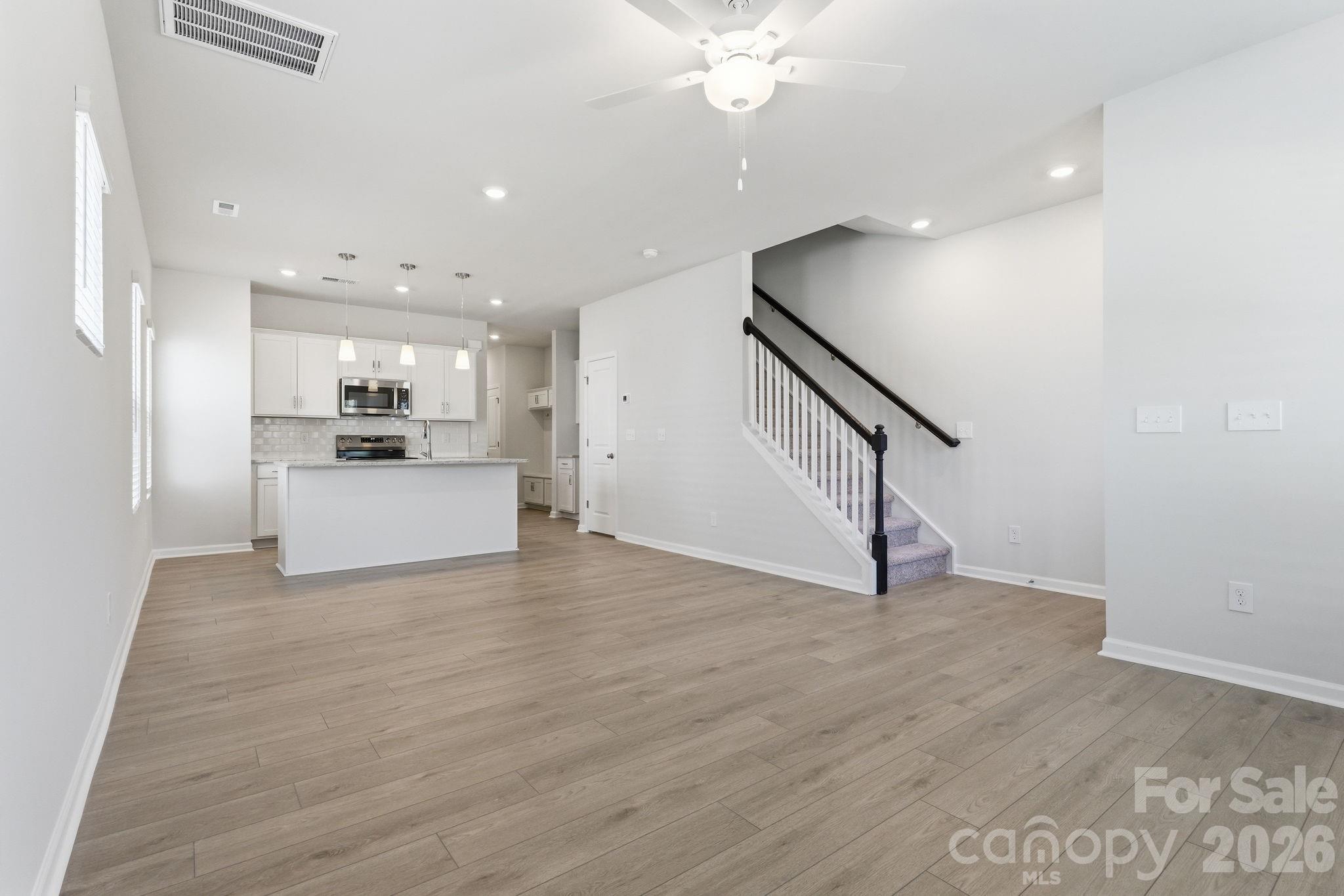4636 Lakeview Road Charlotte, NC 28216 - Photo 2 of 18 Gallery Image 2