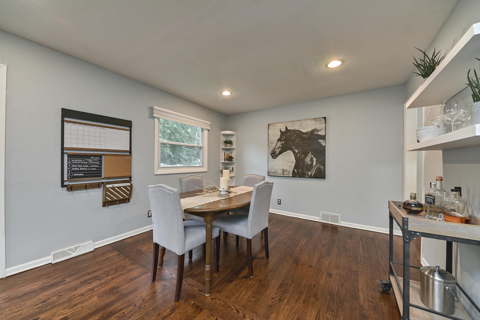 1416 Dunstan Road Geneva, IL 60134 - Photo 4 of 20