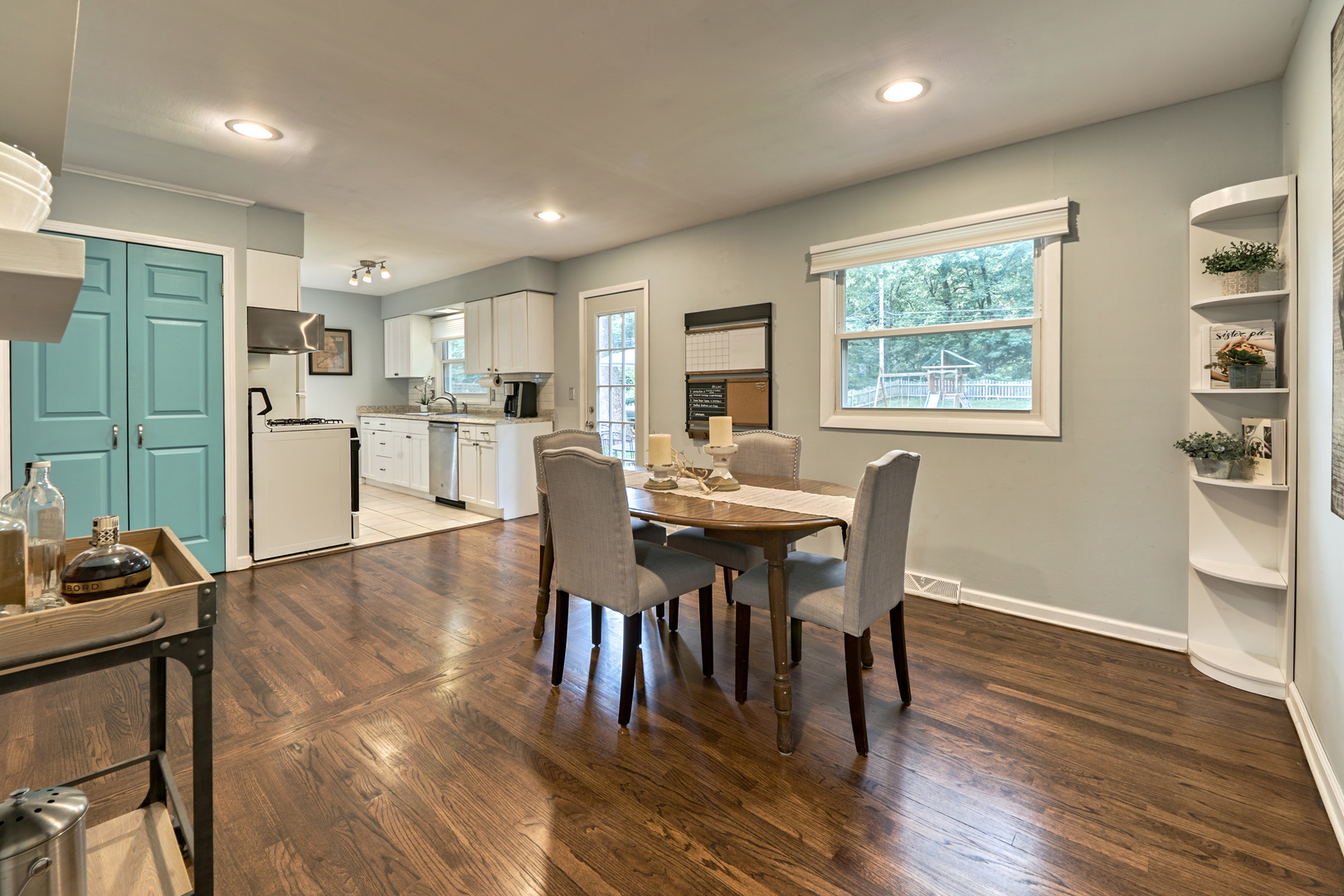1416 Dunstan Road Geneva, IL 60134 - Photo 5 of 20